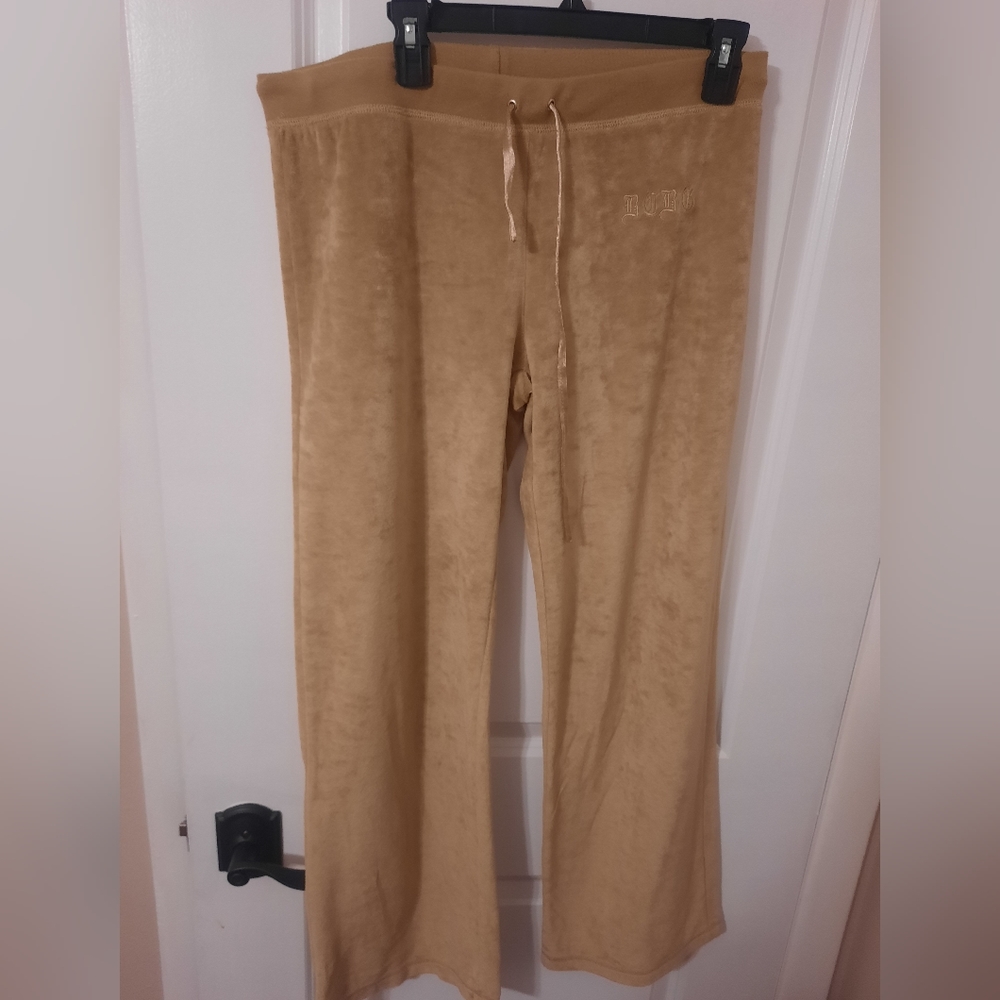 BCBG tan velour lounge pants